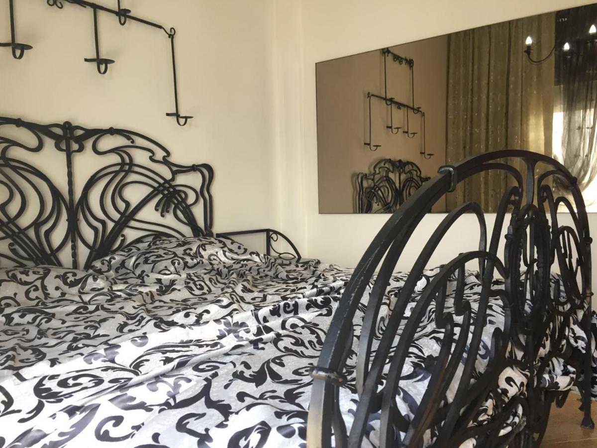 Royal King And Queen Apartment For Luxury Life Sarandë Exteriör bild