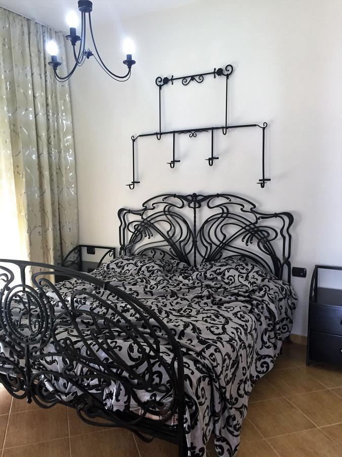 Royal King And Queen Apartment For Luxury Life Sarandë Exteriör bild