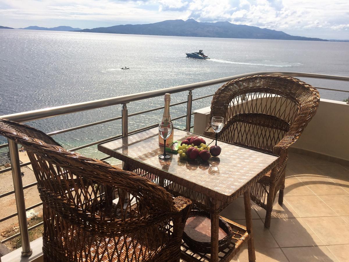 Royal King And Queen Apartment For Luxury Life Sarandë Exteriör bild