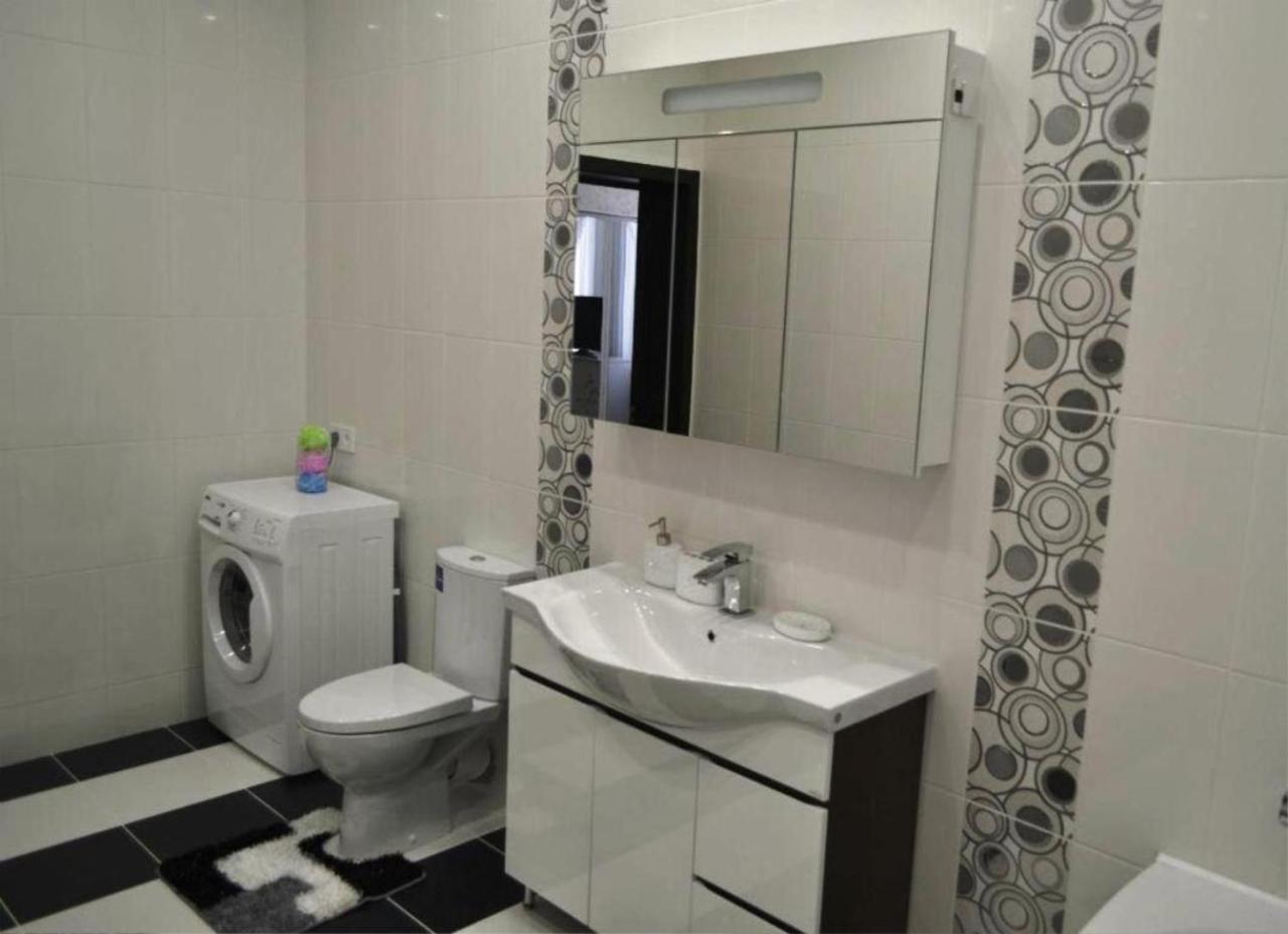 Royal King And Queen Apartment For Luxury Life Sarandë Exteriör bild